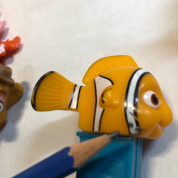 Lot Of 5 Disney Pez Pluto Mickey Tigger Pooh Nemo Slovenia Hungary & China Made - Picture 9 of 16